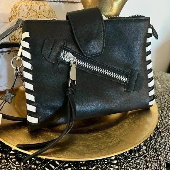 BCBG AUBRY CROSSBODY BAG NWT - Picture 13 of 16